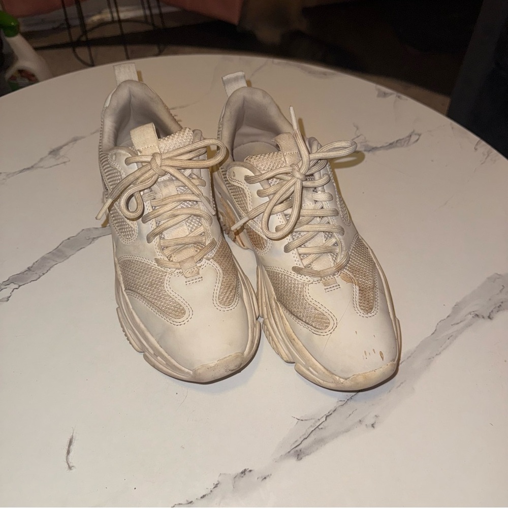 Stylish White Lace-Up Sneakers